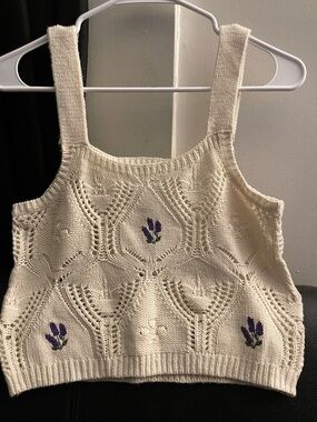 Pink Rose Women’s Cream Knit Floral Crop Tank Size Large NWOT